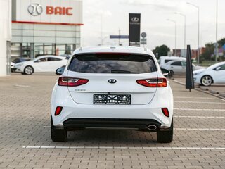 2019 Kia Ceed III, белый, 1565000 рублей, вид 5