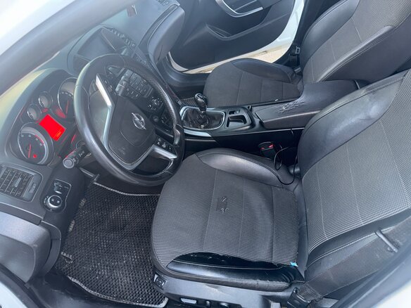 2011 Opel Insignia I, белый, 615000 рублей - вид 2