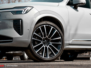 2026 Volvo XC90 B5 II Рестайлинг 2, серый, 10850000 рублей, вид 3