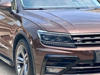 2020 Volkswagen Tiguan 380TSI L II (China Market), коричневый, 1690222 рублей, вид 4