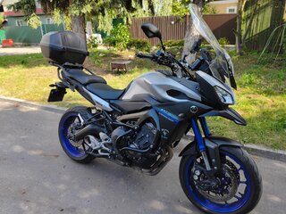 2016 Yamaha MT-09 Tracer (FJ-09), серый, 780000 рублей, вид 2