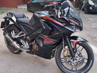 Bajaj Pulsar RS 200