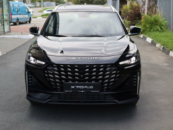 2026 Jetour X70+ I Рестайлинг, чёрный, 3099000 рублей - вид 2