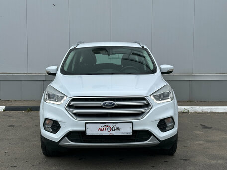 2018 Ford Kuga II Рестайлинг, белый, 1650000 рублей, вид 2