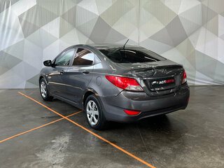 2013 Hyundai Solaris I, серый, 530000 рублей, вид 4