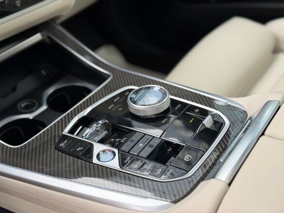 2025 BMW X7 40i I (G07) Рестайлинг, чёрный - вид 36
