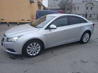 2011 Chevrolet Cruze I, серебристый, 625000 рублей, вид 5