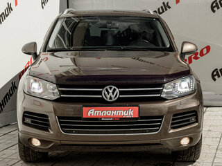 2012 Volkswagen Touareg II, коричневый, 1730000 рублей, вид 2