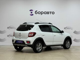 2021 Renault Sandero Stepway II Рестайлинг, белый, 1320000 рублей, вид 4