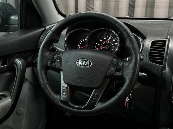 2010 Kia Sorento II, чёрный, 1119900 рублей - вид 7