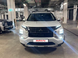 2022 Mitsubishi Outlander IV, белый, 3800000 рублей, вид 2