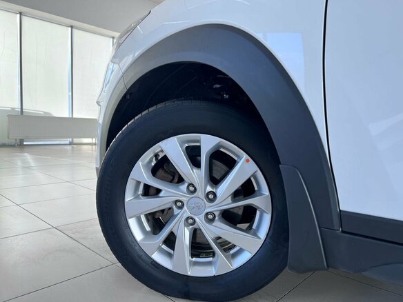 2018 Hyundai Tucson III Рестайлинг, белый, 2250000 рублей - вид 17