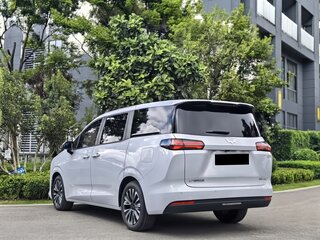 2025 Wuling Starlight 730, серебристый, 2024000 рублей, вид 3