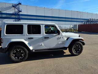 2023 Jeep Wrangler IV (JL) Рестайлинг, белый, 7340000 рублей, вид 3