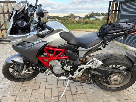 2018 MV Agusta Turismo Veloce 800, серебристый, 789000 рублей, вид 1