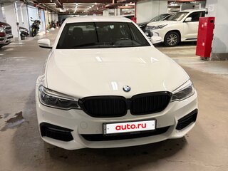 2019 BMW 5 серии 530i xDrive VII (G30/G31/G38), белый, 4500000 рублей, вид 2