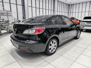 2011 Mazda 3 II (BL), чёрный, 680000 рублей, вид 5