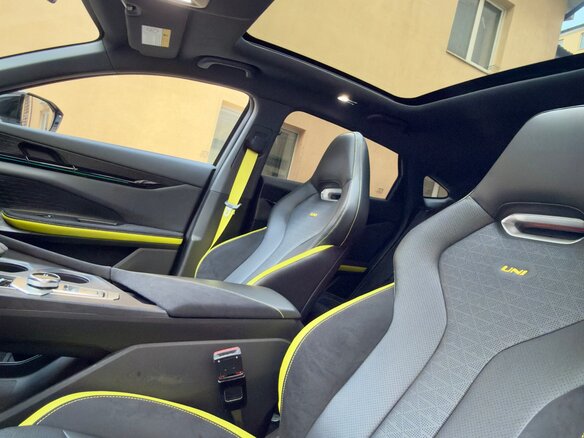 2023 Changan UNI-V I, серебристый, 2500000 рублей - вид 11