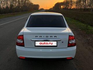 2016 Lada (ВАЗ) Priora I Рестайлинг, белый, 410000 рублей, вид 2