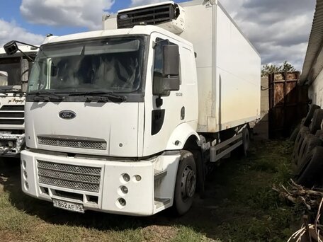 2013 Ford Cargo 18xx, белый, 2000000 рублей, вид 2