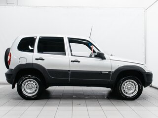 2013 Chevrolet Niva I Рестайлинг, серый, 599000 рублей, вид 5