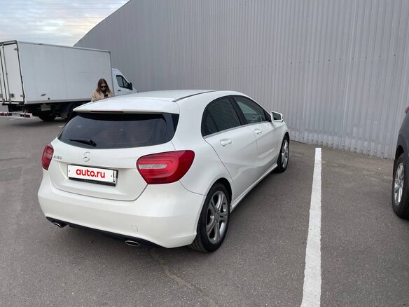2013 Mercedes-Benz A-Класс 180 III (W176), белый, 1320000 рублей - вид 4