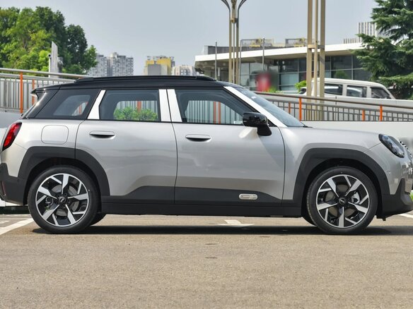 2025 Mini Aceman E, серебристый, 2890002 рублей - вид 7