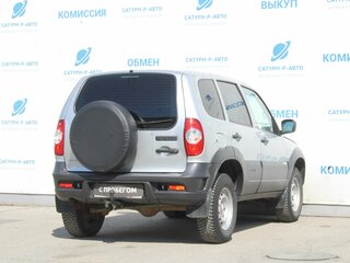 2017 Chevrolet Niva I Рестайлинг, серебристый, 630000 рублей, вид 5