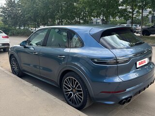 2019 Porsche Cayenne III, голубой, 6100000 рублей, вид 3