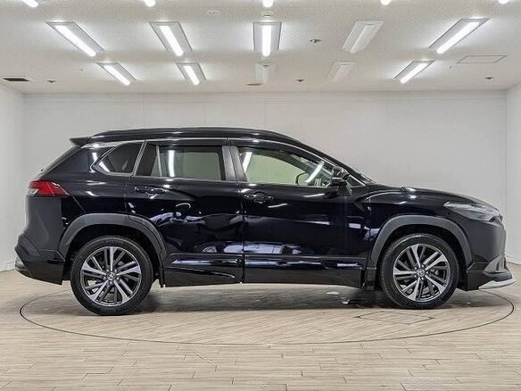 2022 Toyota Corolla Cross I, чёрный, 1769017 рублей - вид 3