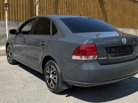 2011 Volkswagen Polo V, серый, 550000 рублей, вид 4