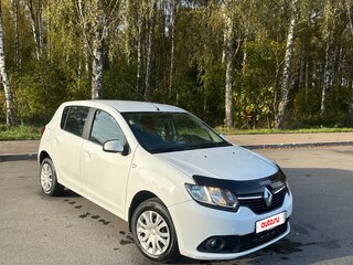 2016 Renault Sandero II, белый, 680000 рублей, вид 1