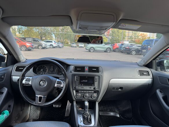 2013 Volkswagen Jetta VI, серебристый - вид 6