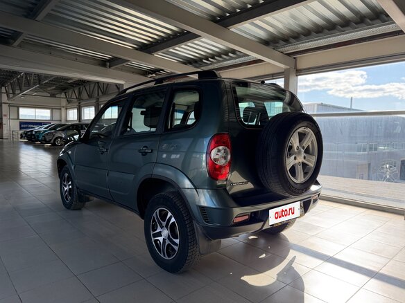 2014 Chevrolet Niva I Рестайлинг, серый, 639000 рублей - вид 3