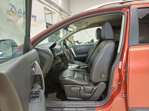 2008 Nissan Qashqai+2 I, красный - вид 18