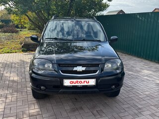 2018 Chevrolet Niva I Рестайлинг, чёрный, 750000 рублей, вид 1