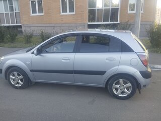 2009 Kia Rio II, серебристый, 380000 рублей, вид 4