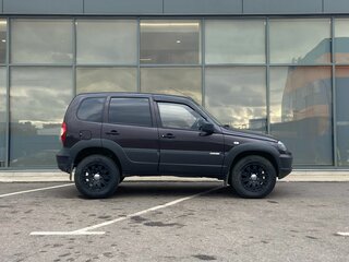 2013 Chevrolet Niva I Рестайлинг, коричневый, 499000 рублей, вид 3