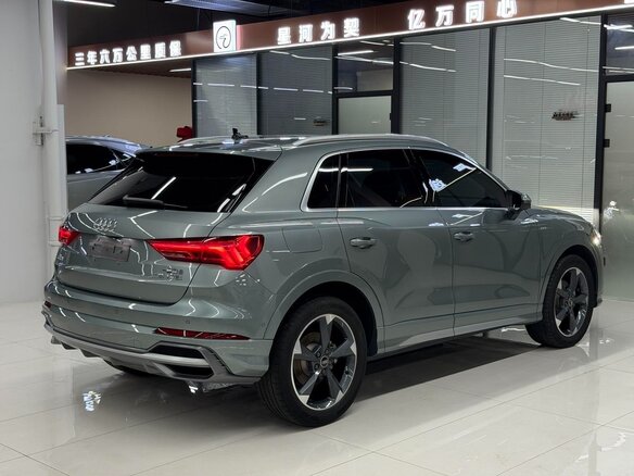 2023 Audi Q3 35 TFSI II (F3), серый, 2287000 рублей - вид 4