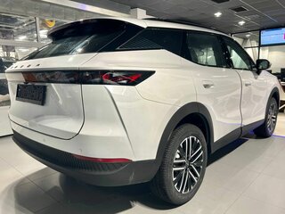 2026 Omoda C7, белый, 3099000 рублей, вид 5