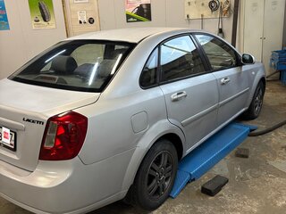 2005 Chevrolet Lacetti I, серебристый, 355000 рублей, вид 4