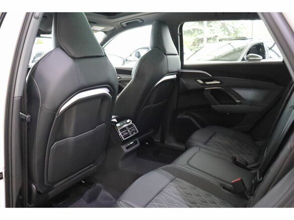 2026 Audi Q5 L III (GU), белый - вид 17