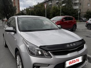 2018 Kia Rio IV, серебристый, 1050000 рублей, вид 3