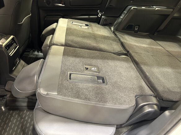 2026 Toyota Land Cruiser Prado 250 Series, белый, 12490000 рублей - вид 35