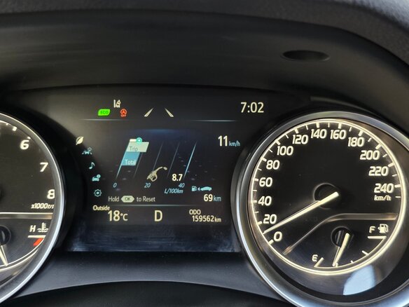 2022 Toyota Camry VIII (XV70) Рестайлинг, белый, 2250000 рублей - вид 10