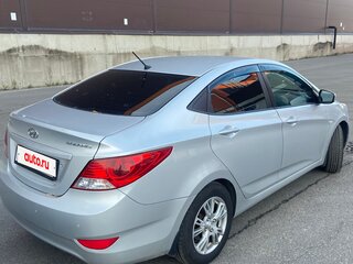 2011 Hyundai Solaris I, серебристый, 530000 рублей, вид 3