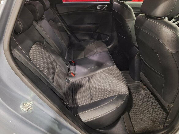 2020 Kia Ceed III, чёрный, 1920000 рублей - вид 9