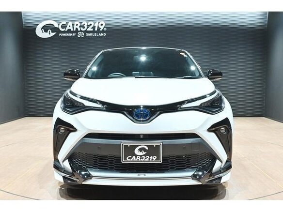 2023 Toyota C-HR I Рестайлинг, белый - вид 4