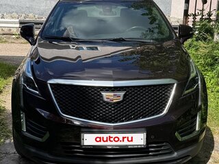 2020 Cadillac XT5 I Рестайлинг, красный, 3000000 рублей, вид 1