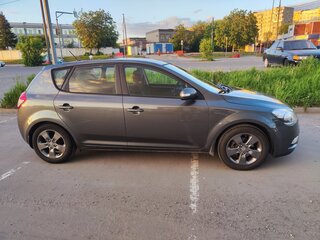 2010 Kia Ceed I Рестайлинг, серебристый, 730000 рублей, вид 5